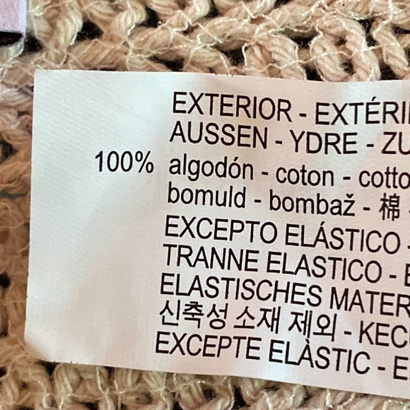 NWT. Zara Ecru Crochet Lace Crop Top. Size M. - Picture 10 of 11